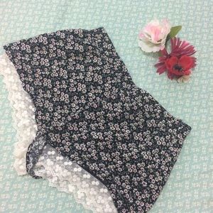 Floral Lace Elastic Chiffon Shorts