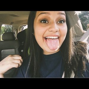 Meet your Posher, Arline