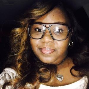 Meet your Posher, Danielle clay