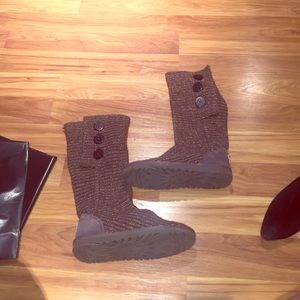 Chocolate brown knit uggs