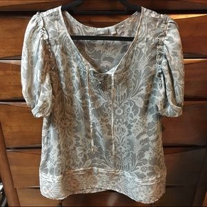 Short sleeve blouse
