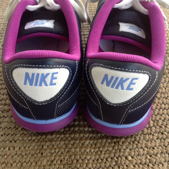 Nike sneakers, ladies size 7