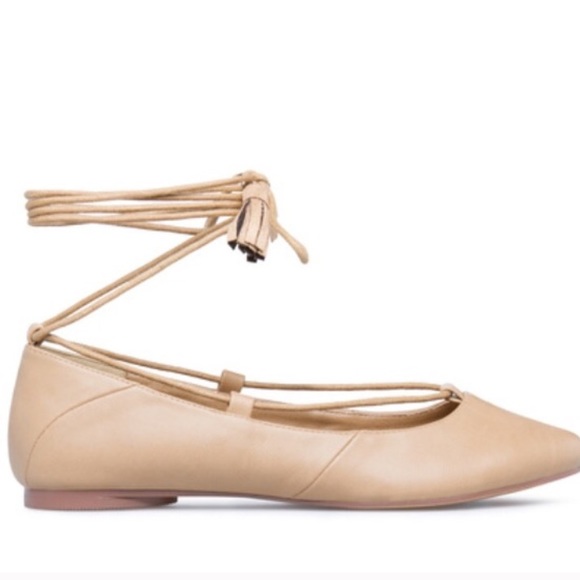 ShoeDazzle Deanna Flat