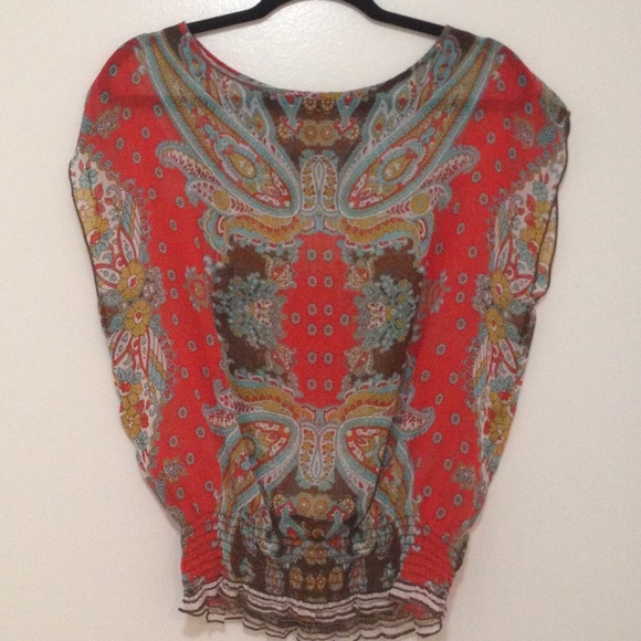 Flows Patterned Top - Picture 4 of 4