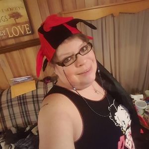 Meet your Posher, Betsy frost