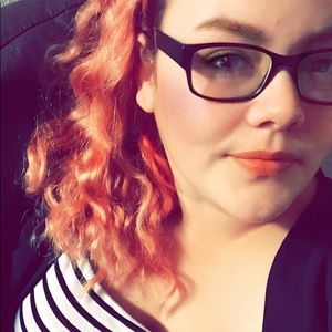 Meet your Posher, Becca