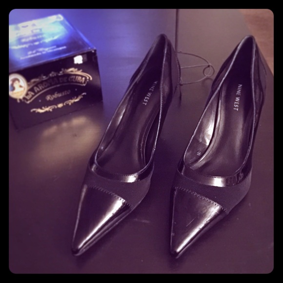 Nine West Black Pumps