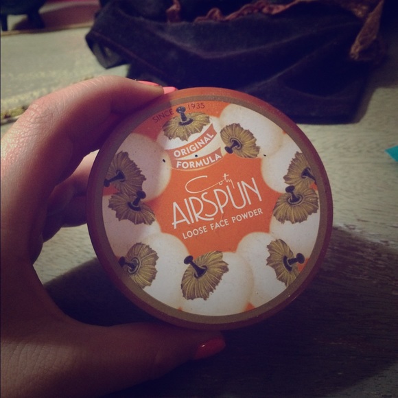 Airspun Extra Translucent Coverage Powder 95% left