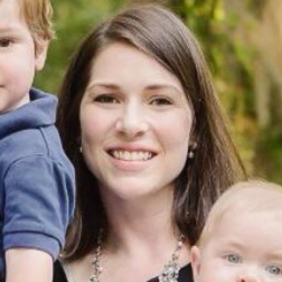 Meet your Posher, Kim - Picture 2 of 2