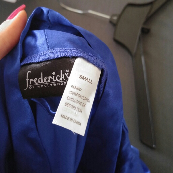 Lingerie - Picture 3 of 3