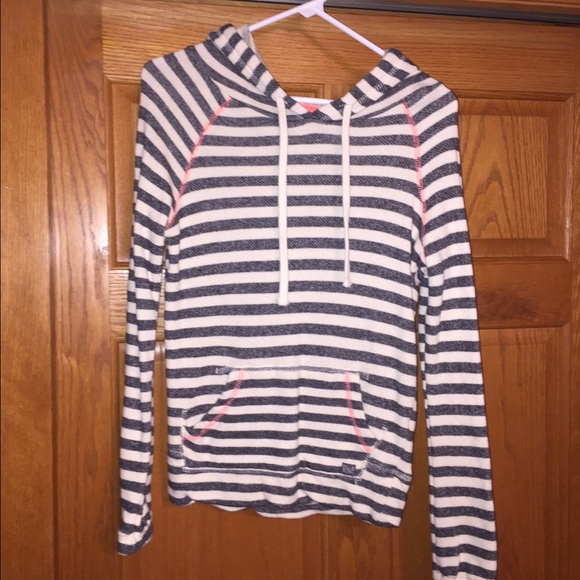 Billabong sweater