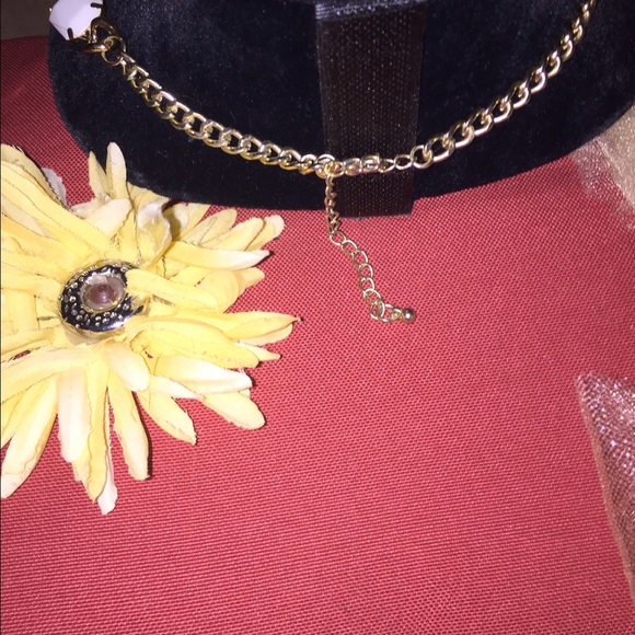 💋 SALE  necklace and earring set - Picture 3 of 3