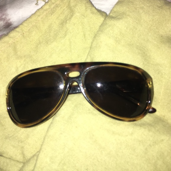 Gucci Accessories - Gucci Sunglasses