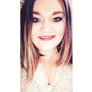 Meet your Posher, Kiya