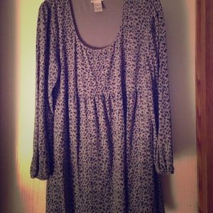 Ladies Top from Monroe and Main size XL