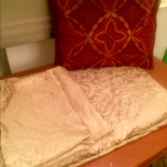 Damask Jacquard Brocade Queen Duvet Set + Pillow