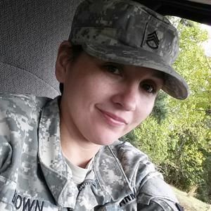 Meet your Posher, Dina