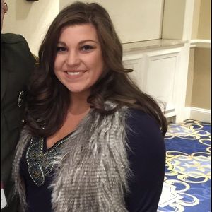 Meet your Posher, Nicole