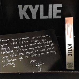 NWT Kylie Metal Matte Lip-Heir