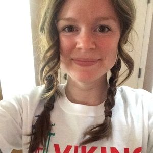 Meet your Posher, Becca