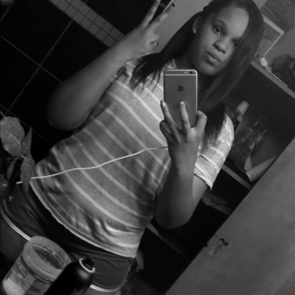 Meet your Posher, Cheyenne - Picture 1 of 1