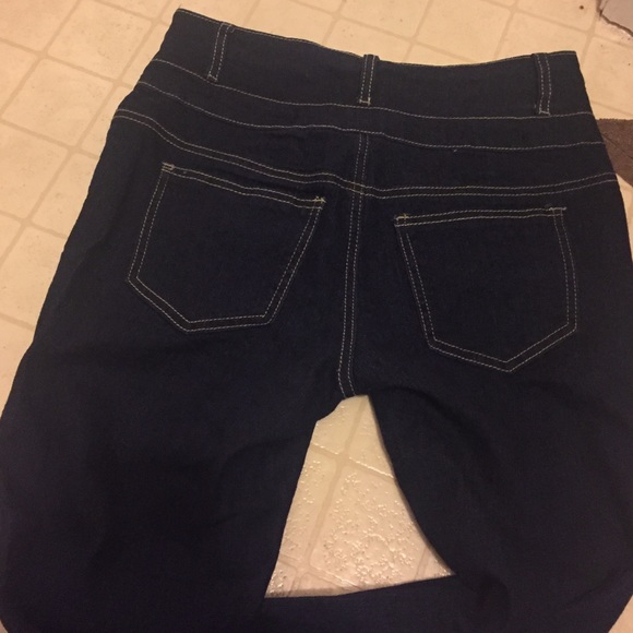 Jeans - Picture 2 of 4