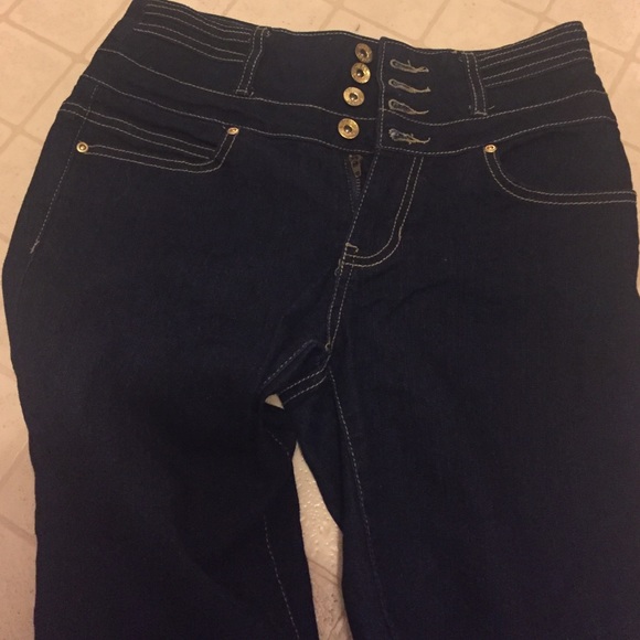 Jeans - Picture 3 of 4