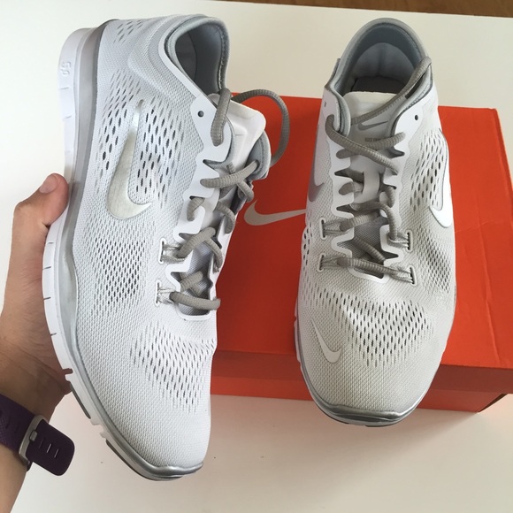 Nike Shoes - Nike WOMENS free 5.0 silver metallic Sz 10 new