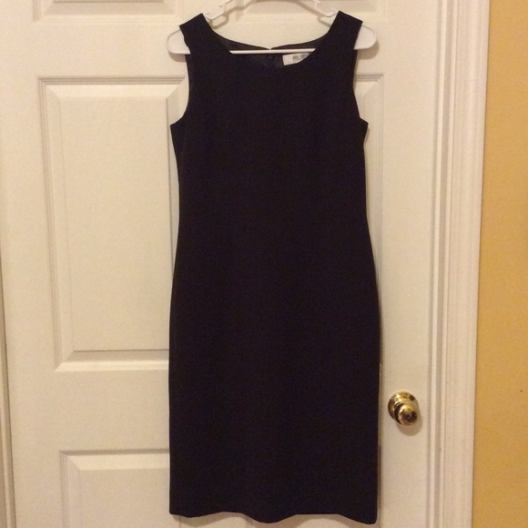 Beautiful sleeveless brown dress by Jones Studio