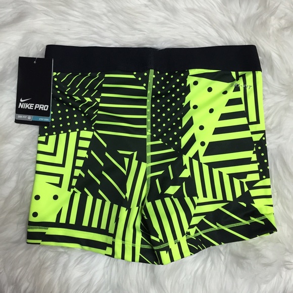 Nike Pro Shorts - Picture 3 of 3