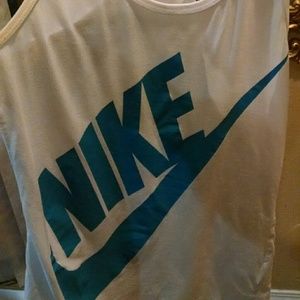 Nike razorback tank