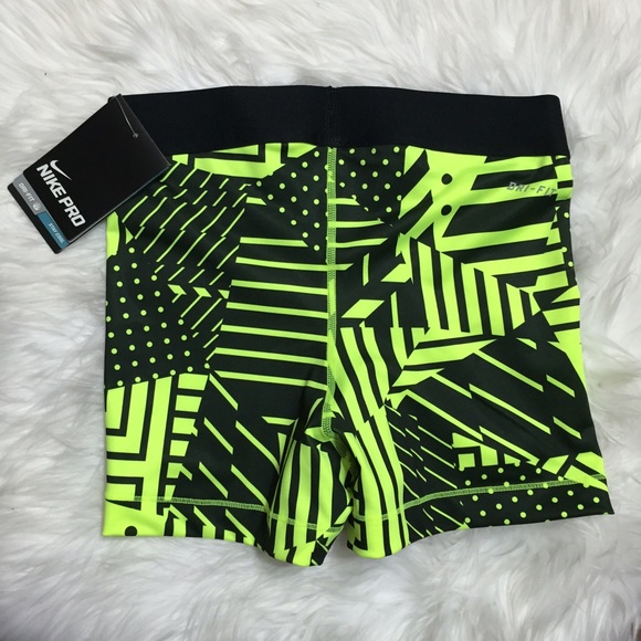 Nike Pro Shorts - Picture 3 of 3