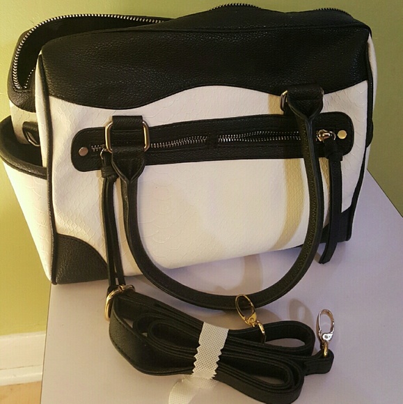 Black and White ALDO Purse