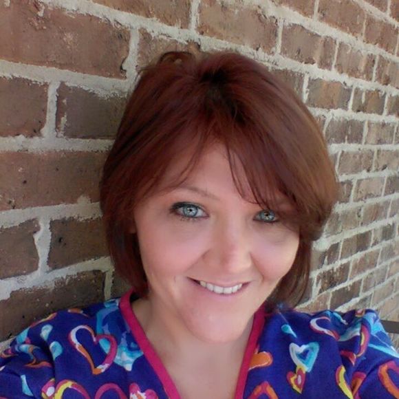 Meet your Posher, Amanda - Picture 1 of 1