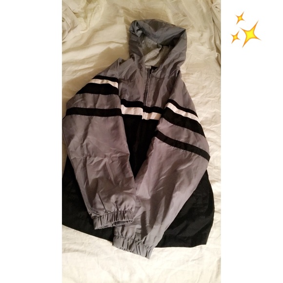 BRAND NEW Light Wind-Breaker Jacket