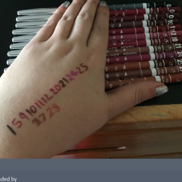 Lip liners new - Picture 3 of 3