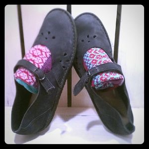 Adorable blueblack handmade Artisan Moccasins