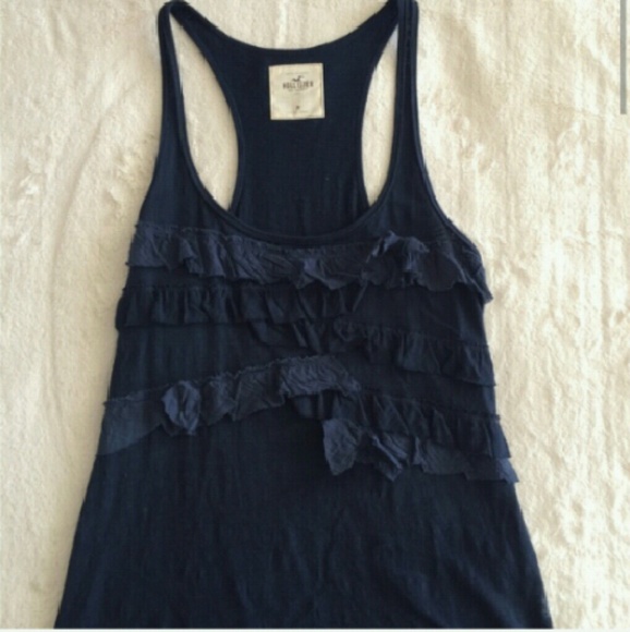 Hollister shirt wIt ruffle design