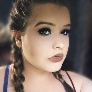 Meet your Posher, Becky