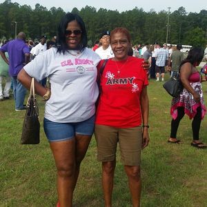 Meet your Posher, Sharon