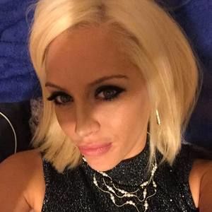 Meet your Posher, Ava