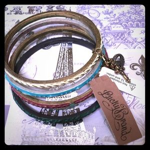 ✂️reduced Lucky Brand set of 4 bracelets + charms