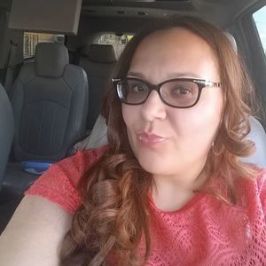 Meet your Posher, Neida