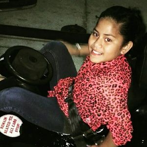 Meet your Posher, Uinise