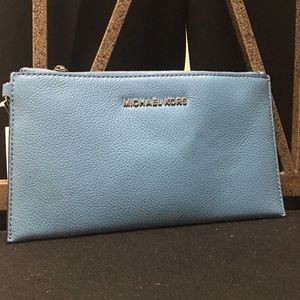 Michael Kors wristlet