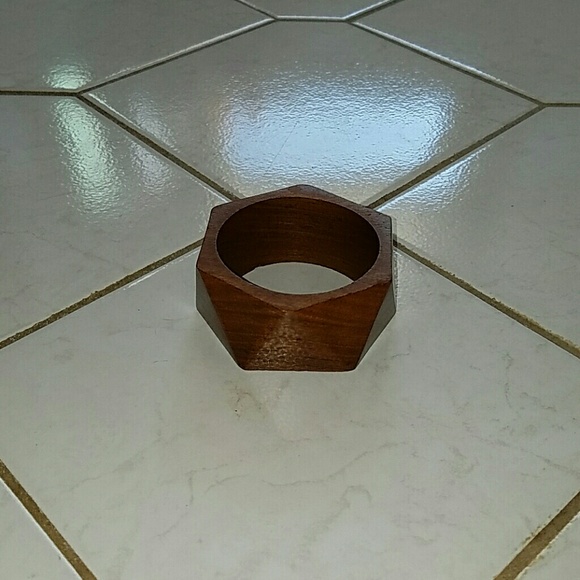 Wood cuff