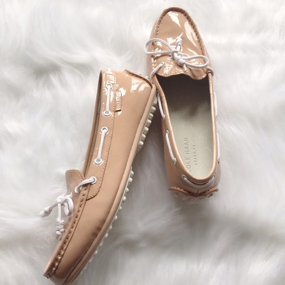 Cole Haan Salmon Preppy Drivers Flats - Picture 3 of 3