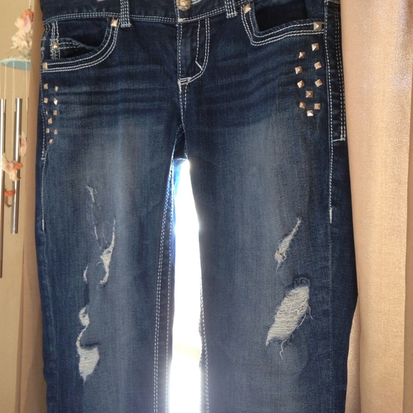 Jeans - Picture 2 of 3