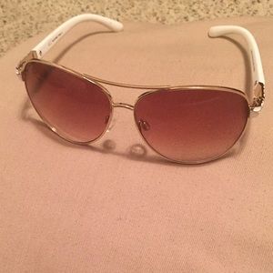 Aviator  sunglasses