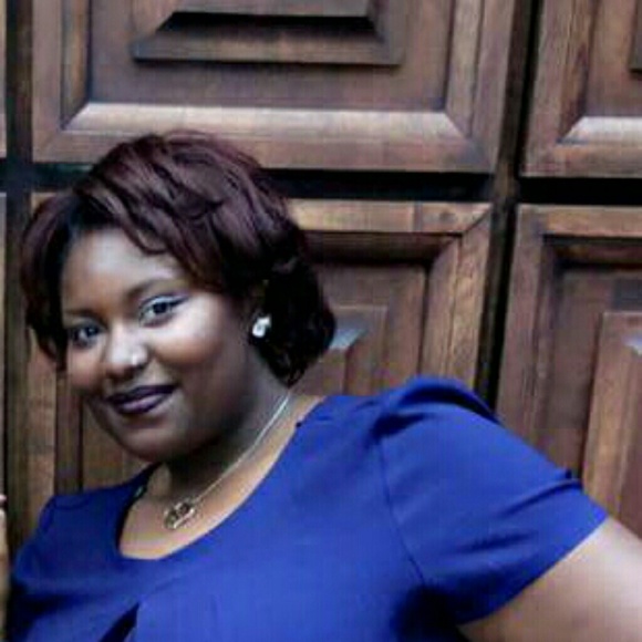 Meet your Posher, Lania - Picture 3 of 4